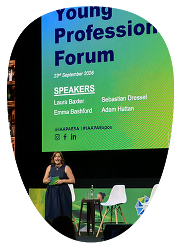 Laura Baxter presenting her EduTalk at IAAPA Expo Europe 2026
